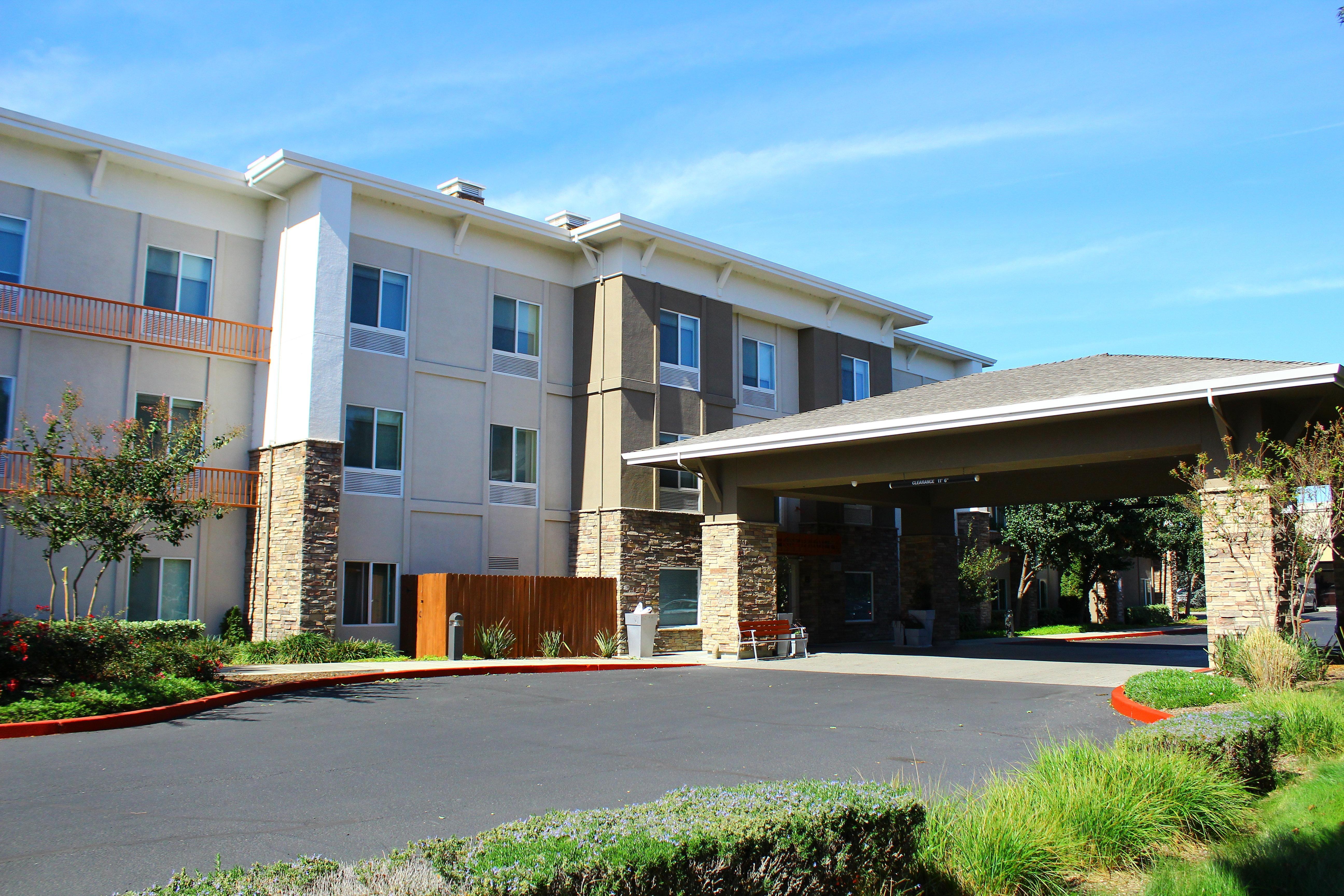 Holiday Inn Express Hotel & Suites Napa Valley-American Canyon By Ihg Exterior foto