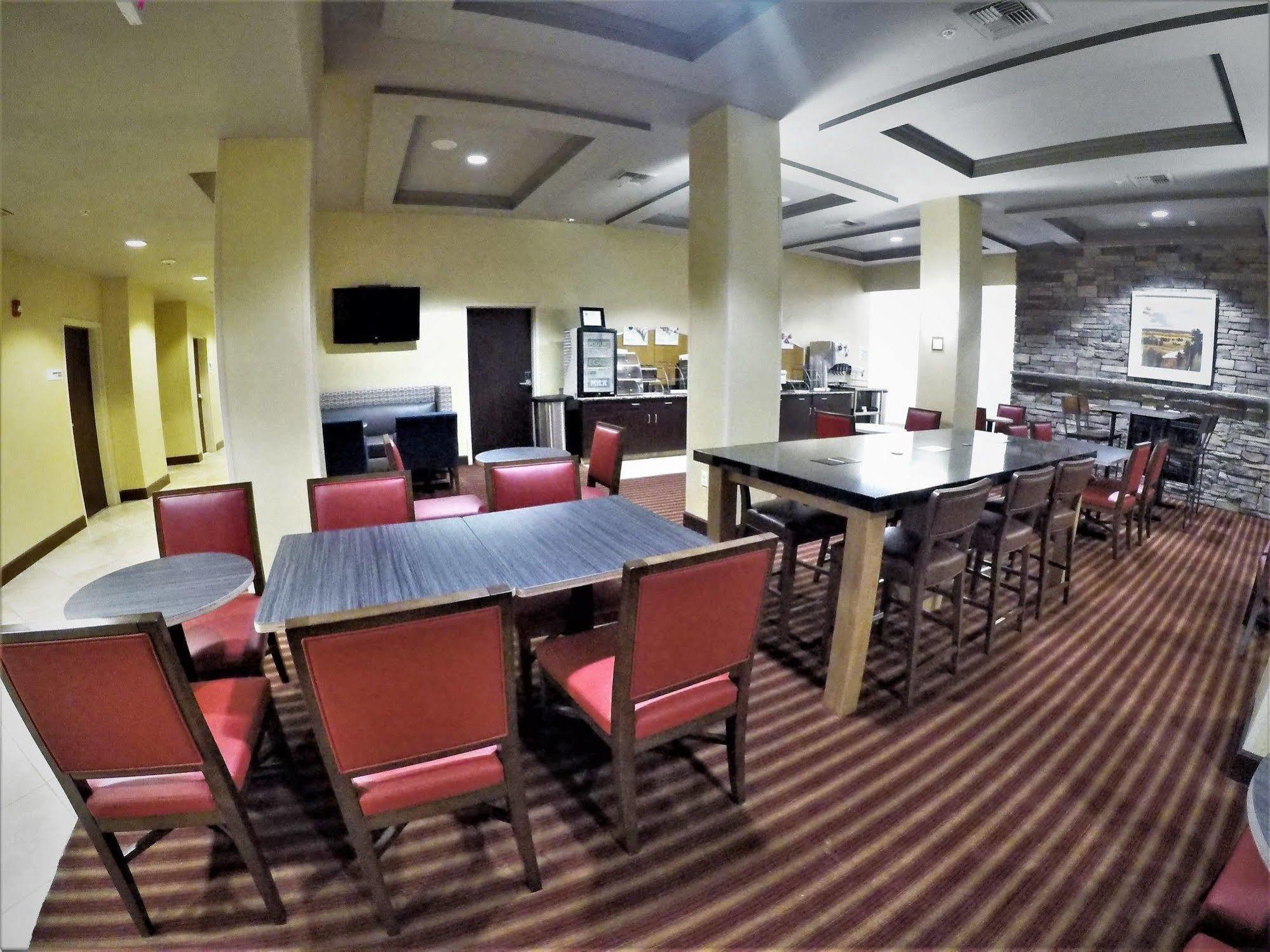 Holiday Inn Express Hotel & Suites Napa Valley-American Canyon By Ihg Exterior foto